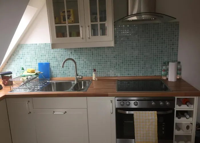 Gemuetliche Dachwohnung Nahe Kreuzberg Apartment